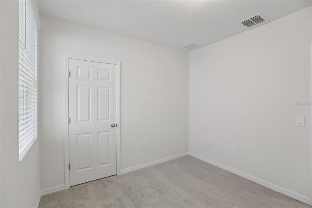 643 Pennywort Street Lake Alfred, FL 33850 - Photo 33 of 47 a view of an empty room