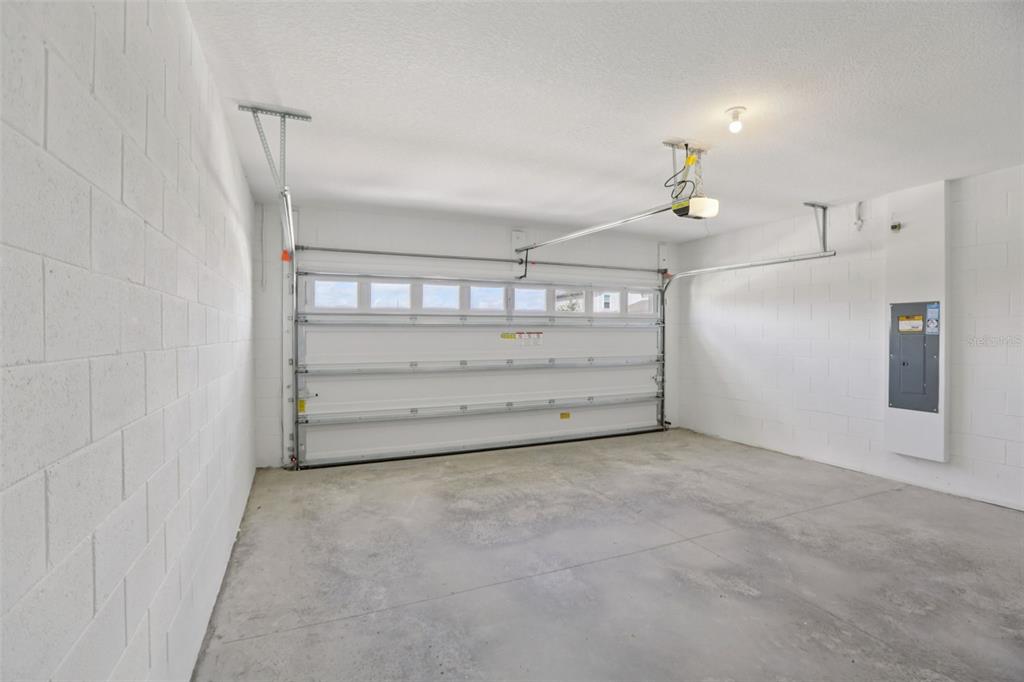 643 Pennywort Street Lake Alfred, FL 33850 - Photo 41 of 47 a view of an empty room