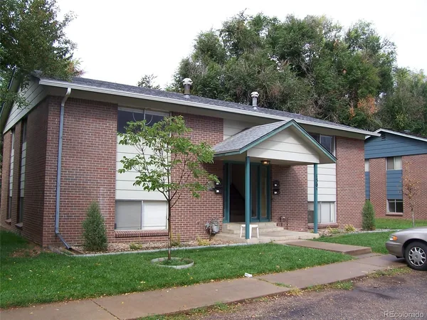 $1,300 | 1309 Burton Court, Fort Collins, CO 80521