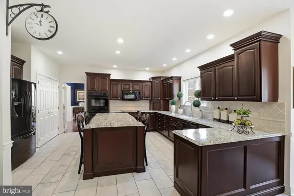 $899,900 | 3620 Golfview Drive, Mechanicsburg, PA 17050