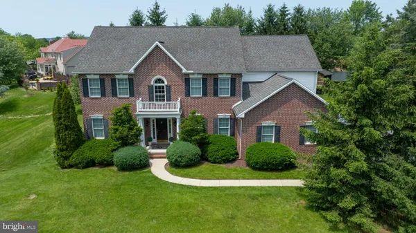 $899,900 | 3620 Golfview Drive, Mechanicsburg, PA 17050