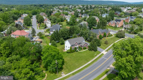$899,900 | 3620 Golfview Drive, Mechanicsburg, PA 17050