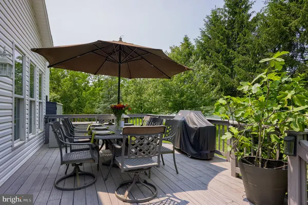 $899,900 | 3620 Golfview Drive, Mechanicsburg, PA 17050