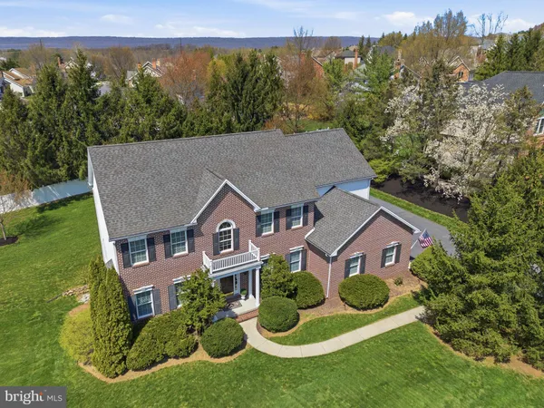 $899,900 | 3620 Golfview Drive, Mechanicsburg, PA 17050
