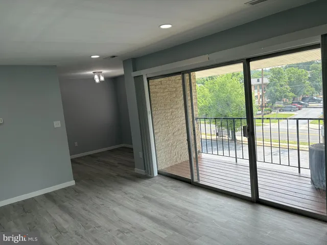 $1,800 | 5464 85th Avenue, Unit 201, Hyattsville, MD 20784