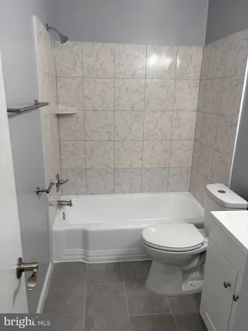 $1,800 | 5464 85th Avenue, Unit 201, Hyattsville, MD 20784