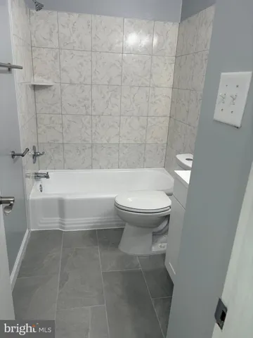 $1,800 | 5464 85th Avenue, Unit 201, Hyattsville, MD 20784