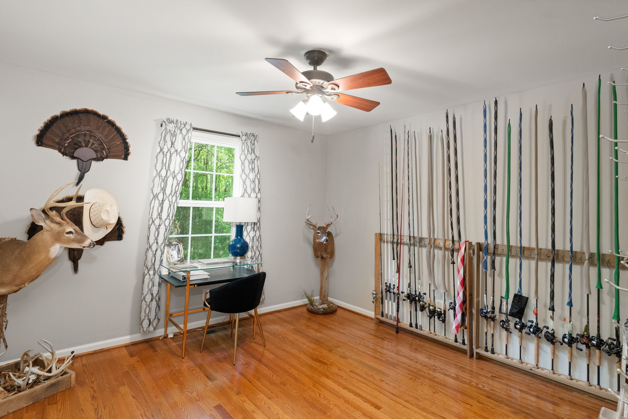 6446 Green Road Springfield, TN 37172 - Photo 15 of 33 a view of a room with gym equipment