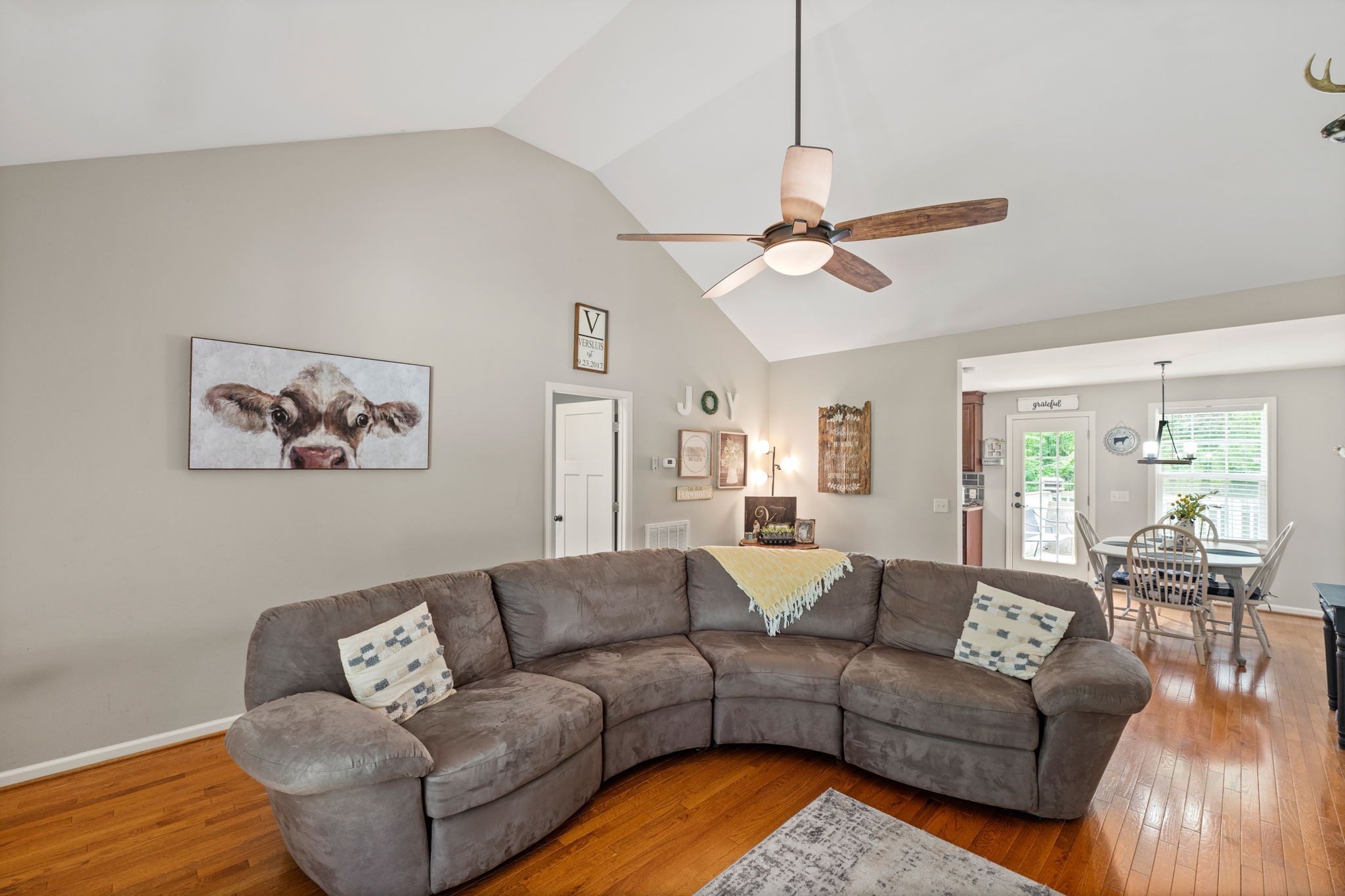 6446 Green Road Springfield, TN 37172 - Photo 6 of 33 a living room with furniture a ceiling fan and a window
