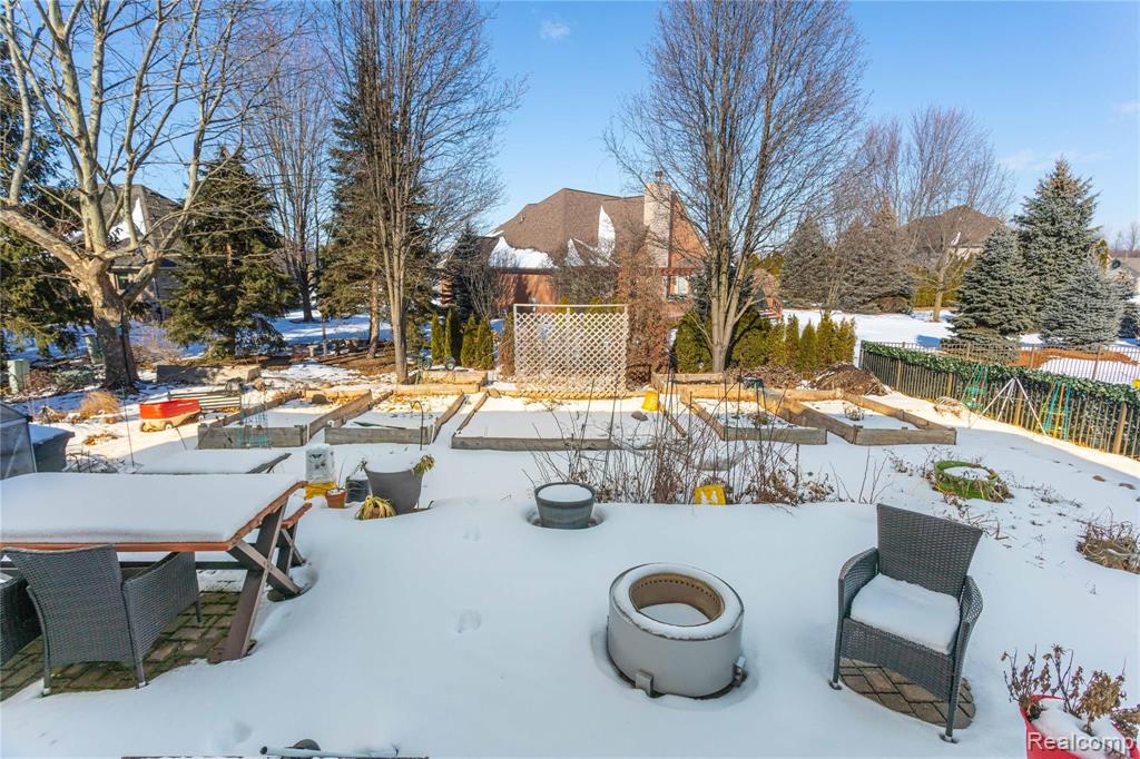 34347 Lillian Road Chesterfield, MI 48047 - Photo 15 of 41