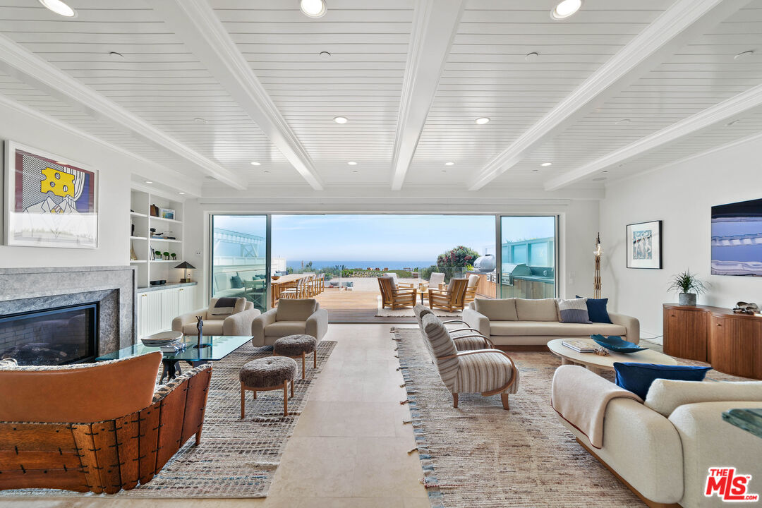 30962 Broad Beach Road Malibu, CA 90265 - Photo 9 of 22 Gallery Image 9