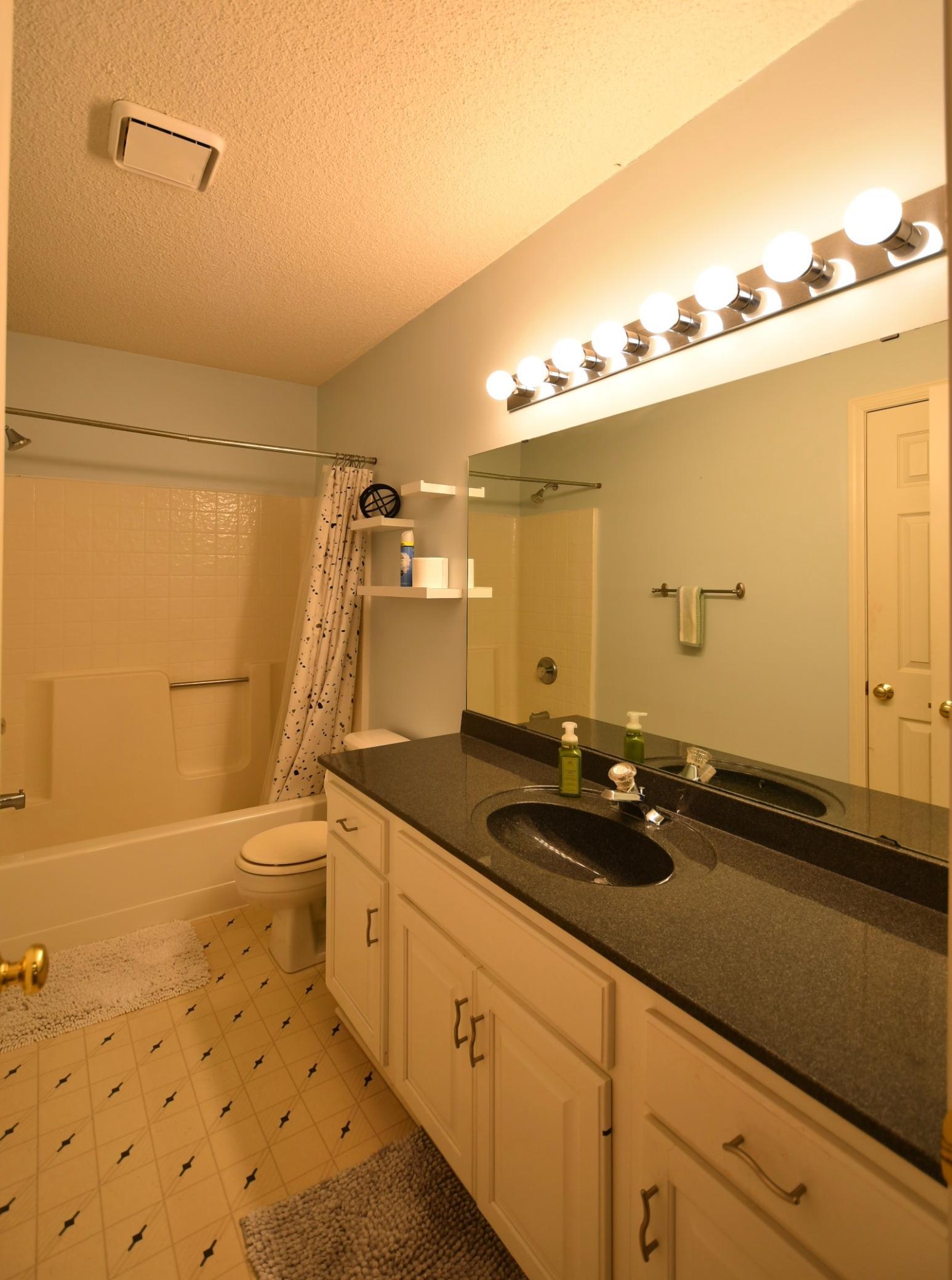 2014 Fox Valley Drive Southwest Rochester, MN 55902 - Photo 19 of 42