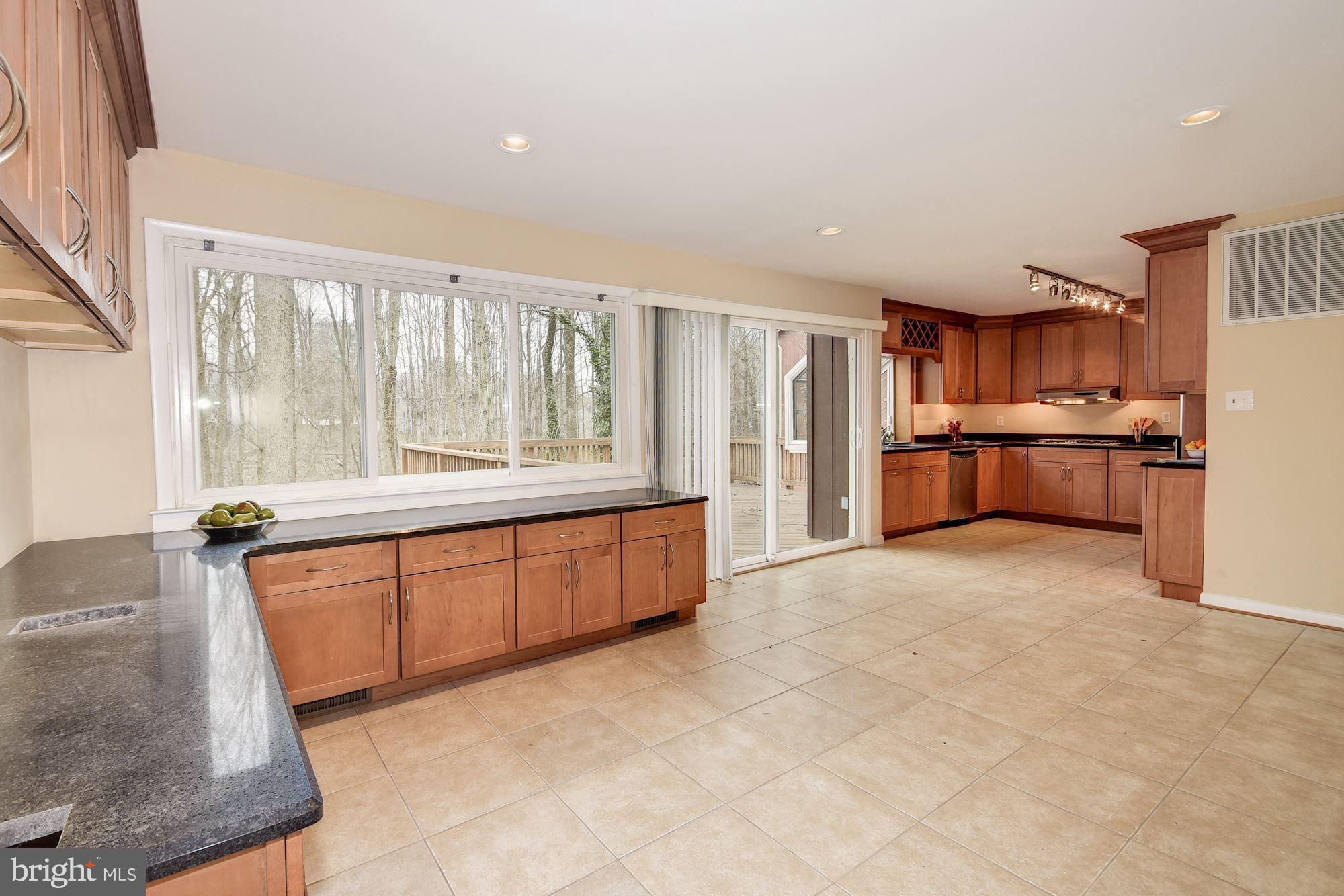 10967 Swansfield Road Columbia, MD 21044 - Photo 13 of 41 Gallery Image 13