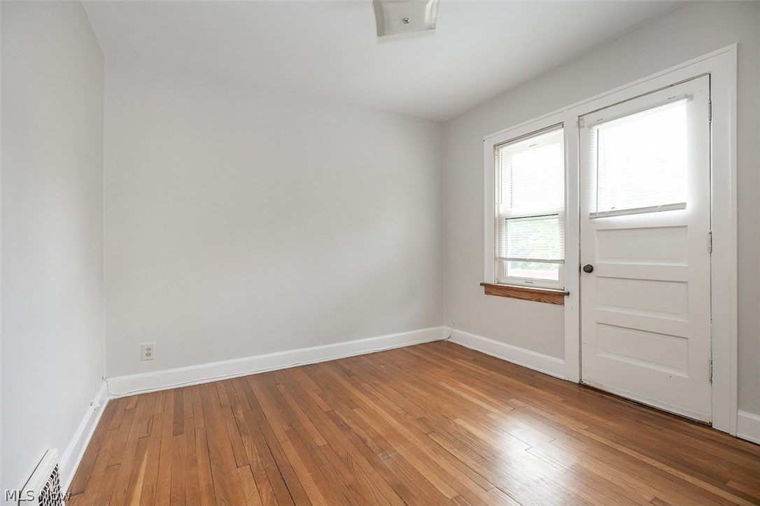 912 Cambridge Road, Unit B Cleveland Heights, OH 44121 - Photo 15 of 34