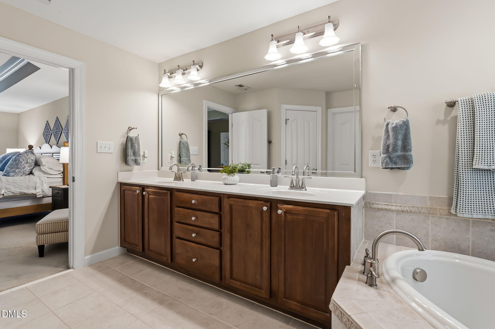 8227 Cushing Street Raleigh, NC 27613 - Photo 39 of 77 64-web-or-mls-DSC08593