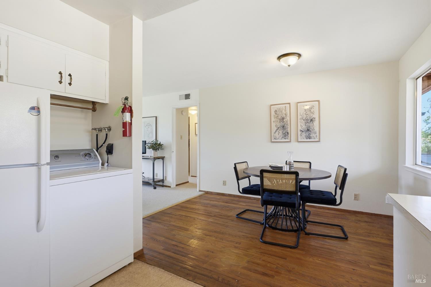 1056 Los Gamos Road, Unit G San Rafael, CA 94903 - Photo 7 of 16