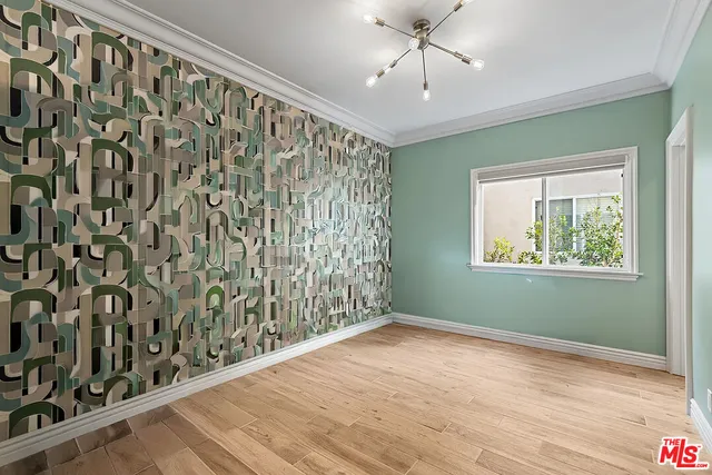 $13,500 | 4724 Noble Avenue, Sherman Oaks, CA 91403