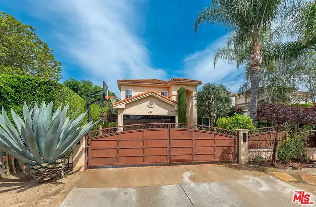 $13,500 | 4724 Noble Avenue, Sherman Oaks, CA 91403