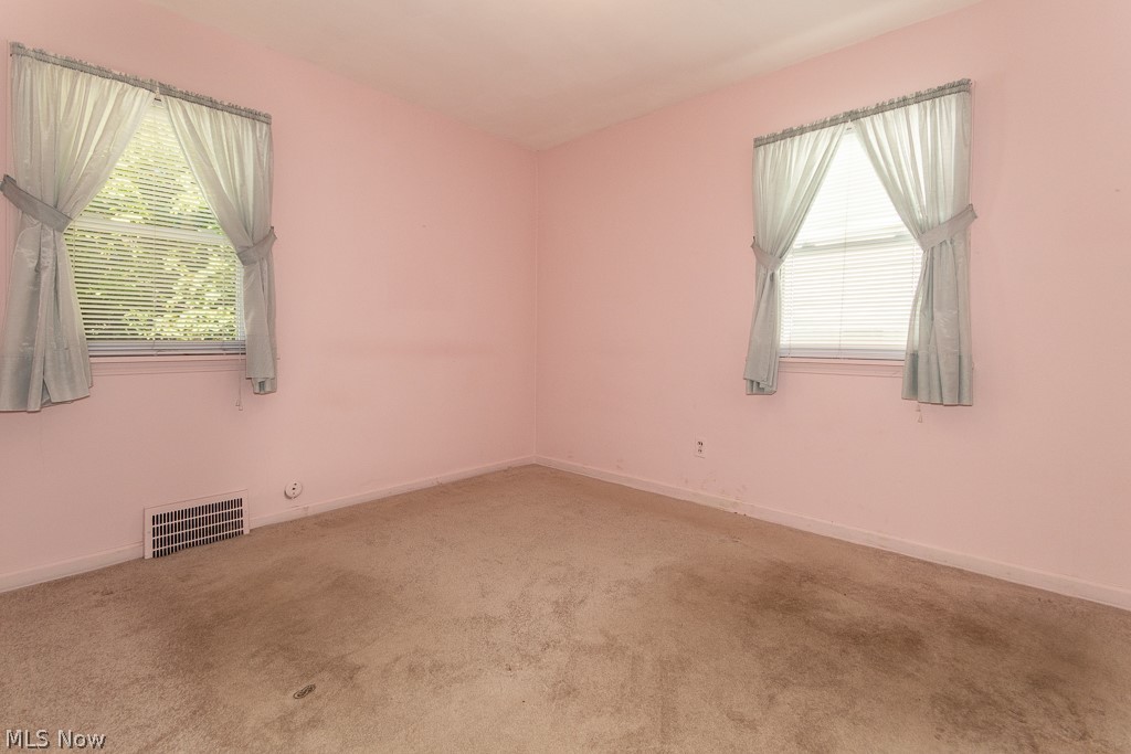 1192 Mayfield Ridge Road Cleveland, OH 44124 - Photo 15 of 26