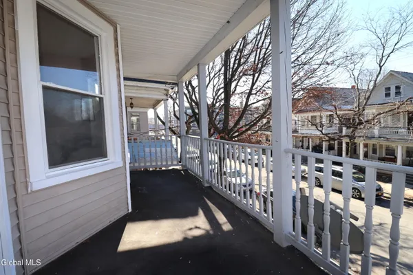 $1,700 | 29 Morris Street, Albany, NY 12208