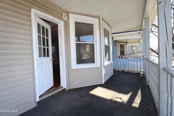 $1,700 | 29 Morris Street, Albany, NY 12208