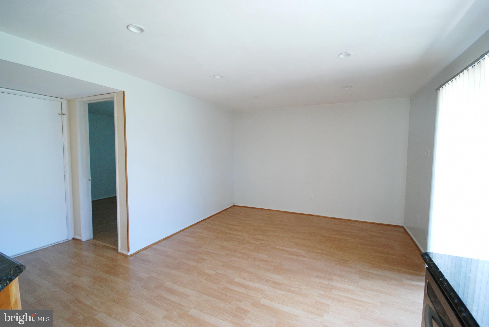 11609 Piney Lodge Road North Potomac, MD 20878 - Photo 12 of 25 a view of an empty room