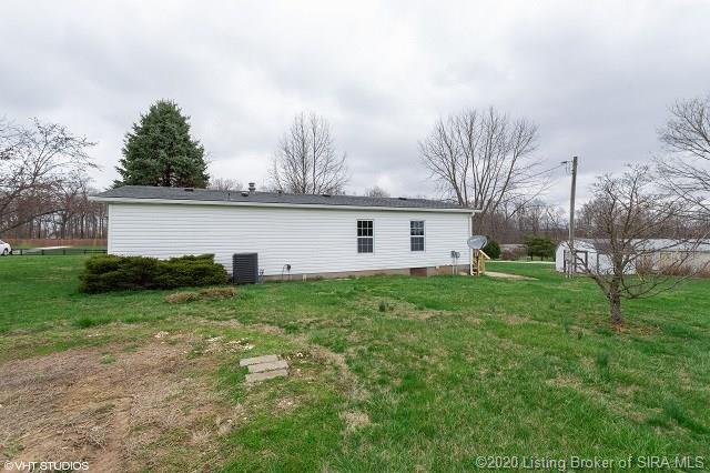 5825 East Priddy Road Pekin, IN 47165 - Photo 2 of 23 Gallery Image 2