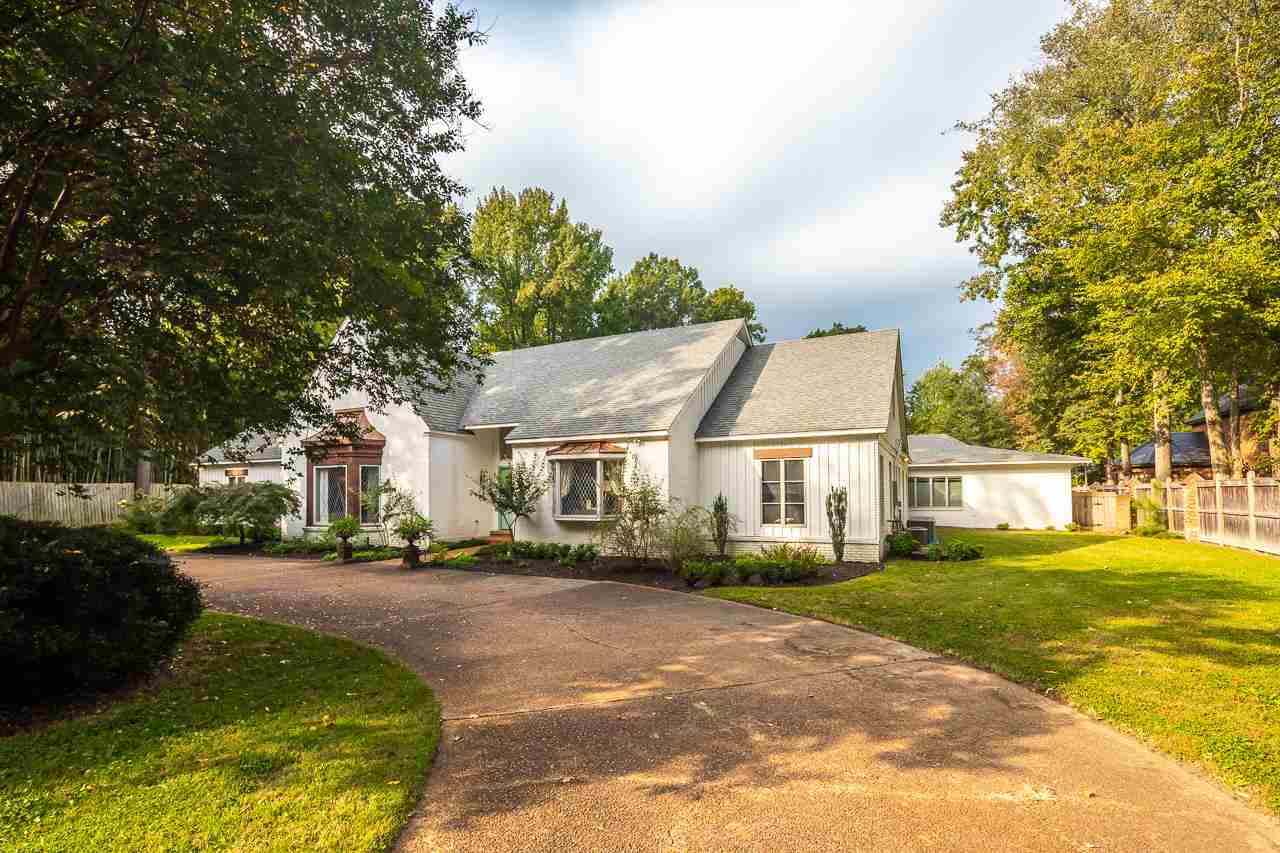 331 Sweetbrier Road Memphis, TN 38120 - Photo 2 of 25 Gallery Image 2