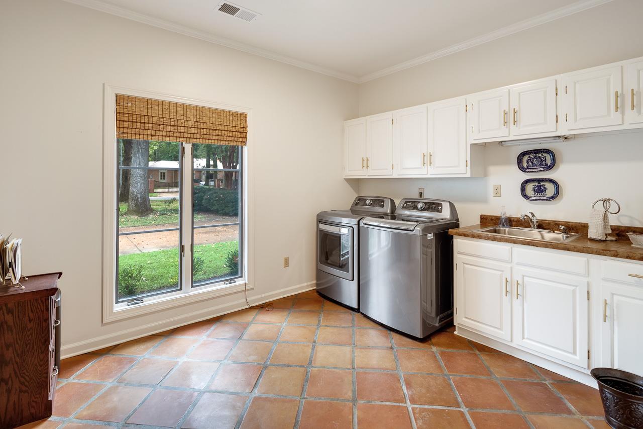 331 Sweetbrier Road Memphis, TN 38120 - Photo 22 of 25 Gallery Image 22