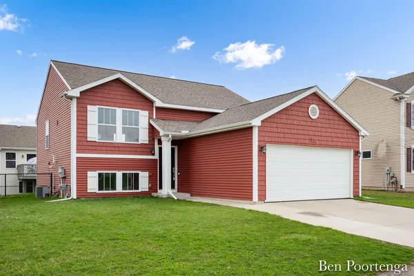 $300,000 | 11611 Kodiak Court Southeast, Alto, MI 49302