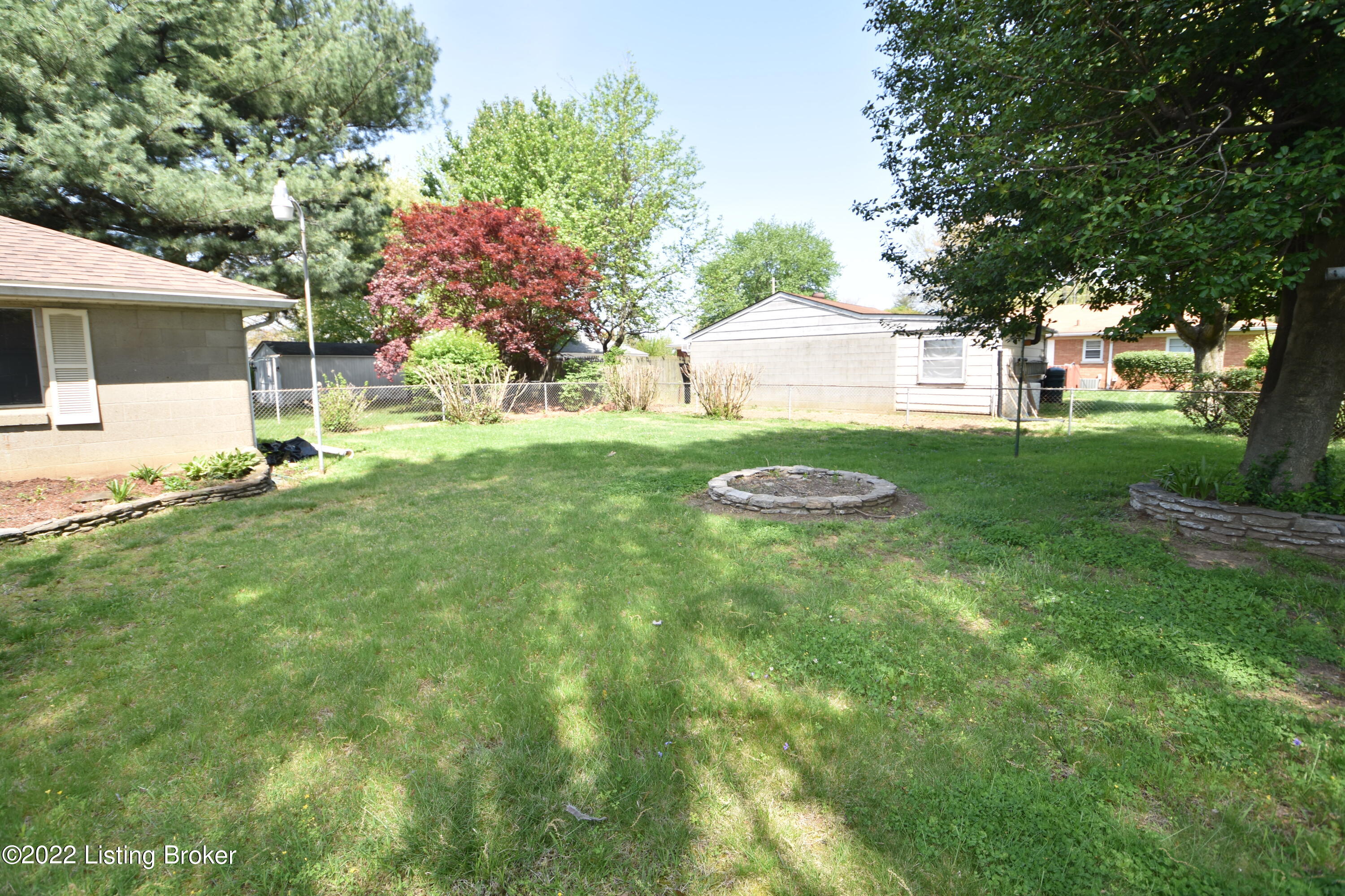 2239 Farnsley Road Louisville, KY 40216 - Photo 24 of 29 DSC_0354