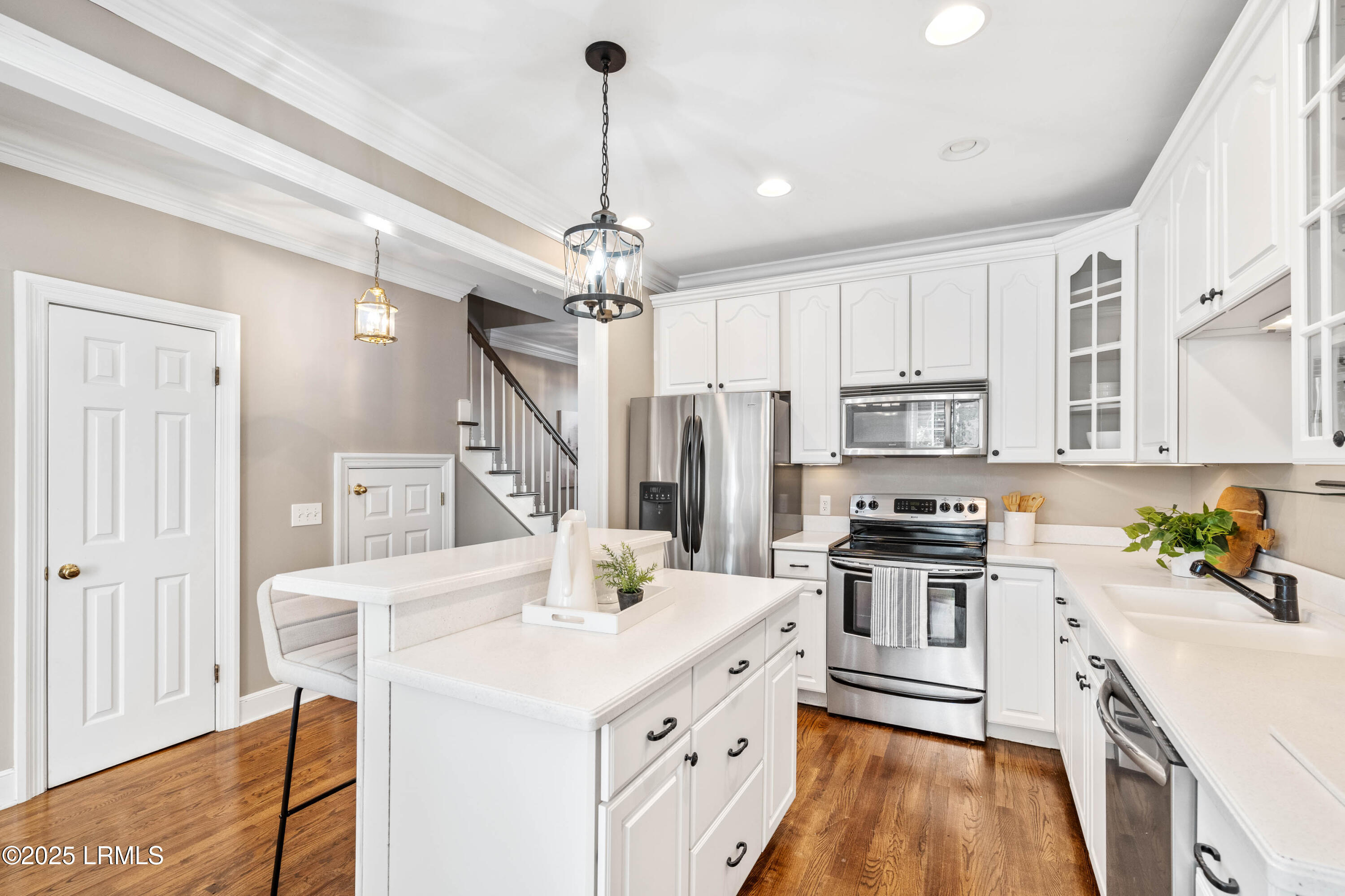 895 Ribaut Road, Unit 8 Beaufort, SC 29902 - Photo 14 of 48 Beautiful wood floors