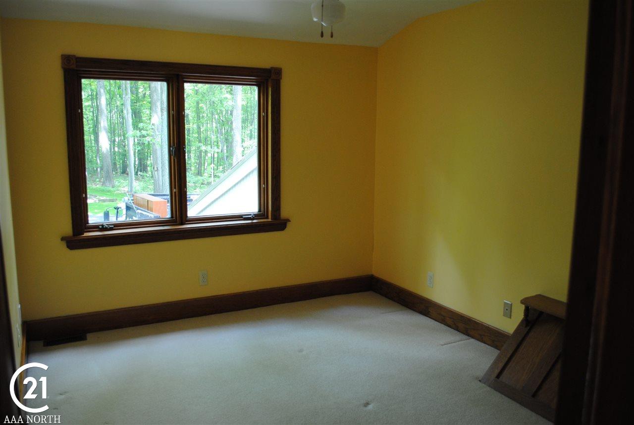 6851 Rattalee Lake Road Clarkston, MI 48348 - Photo 24 of 39