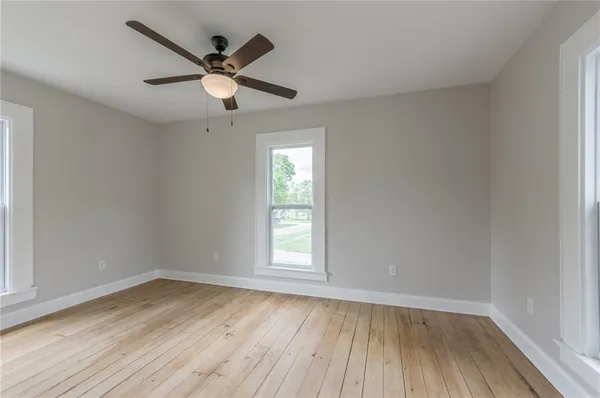 $229,500 | 721 West 4th Street, Cameron, MO 64429