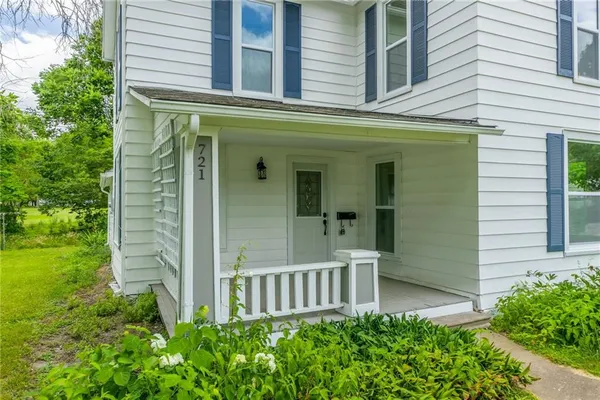 $229,500 | 721 West 4th Street, Cameron, MO 64429