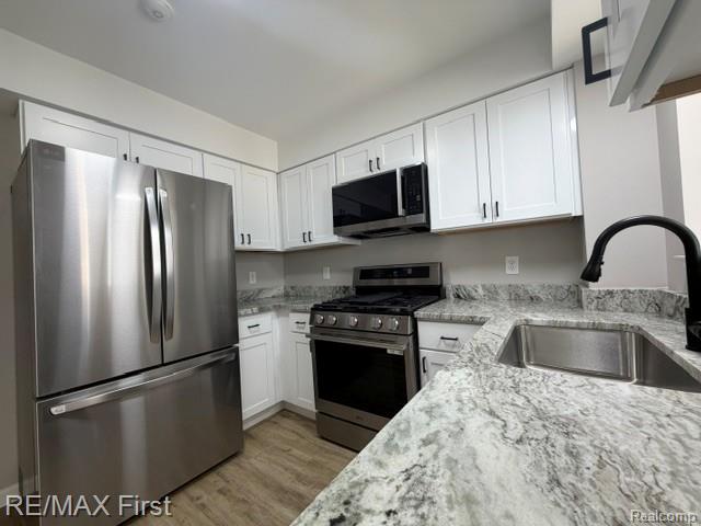 3865 Hunters Way Court Canton, MI 48188 - Photo 11 of 19
