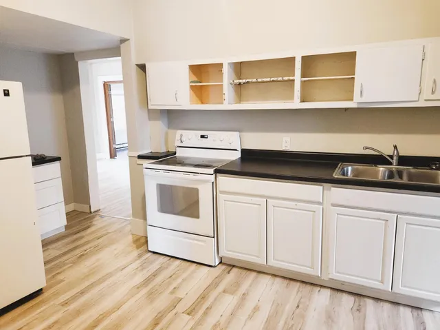 $245,000 | 221 East 8th Street, Winona, MN 55987