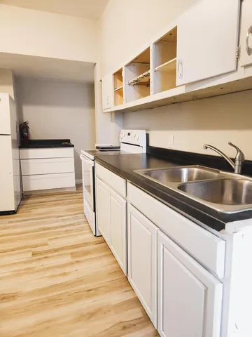 $245,000 | 221 East 8th Street, Winona, MN 55987