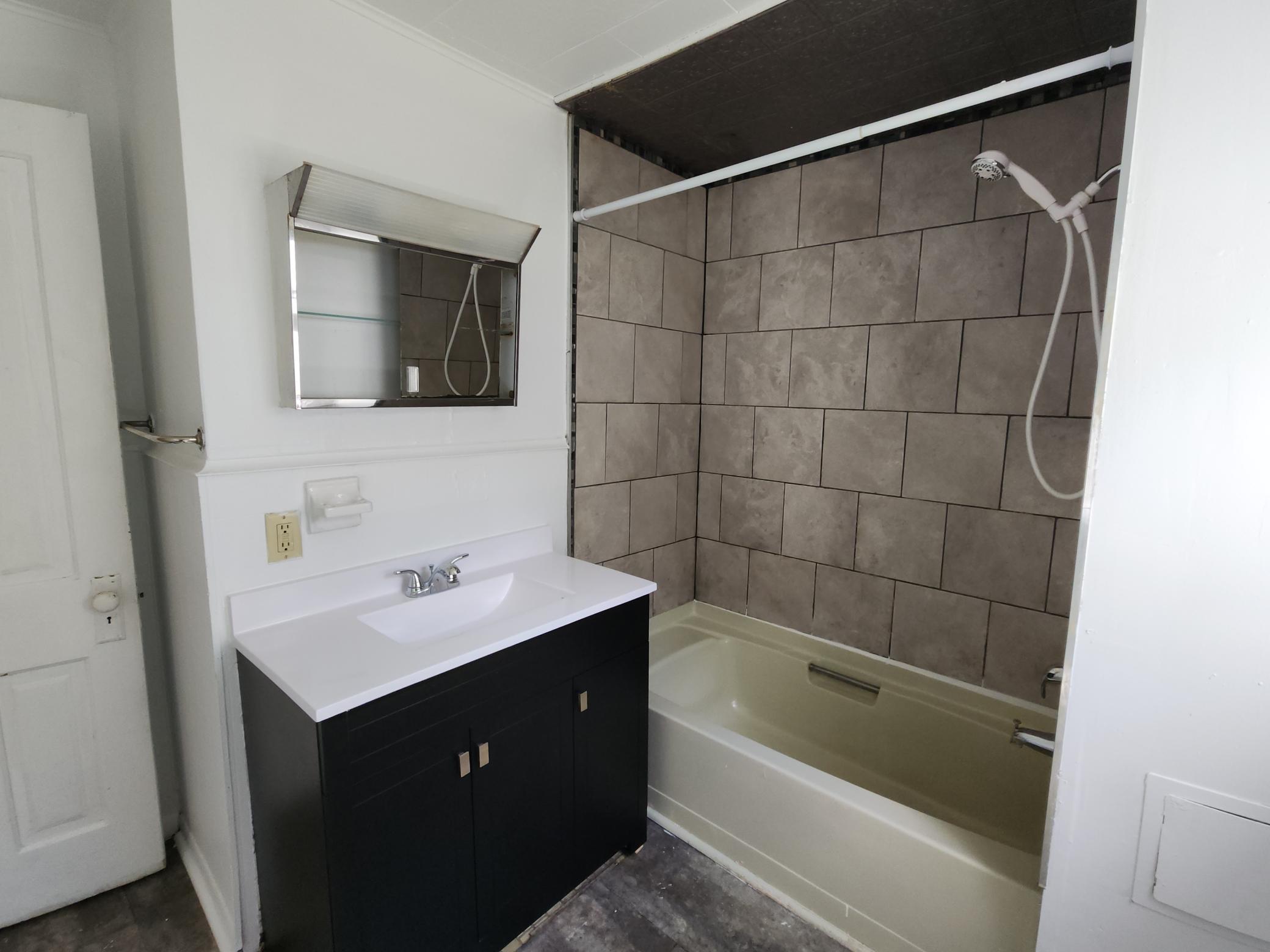 221 East 8th Street Winona, MN 55987 - Photo 6 of 15