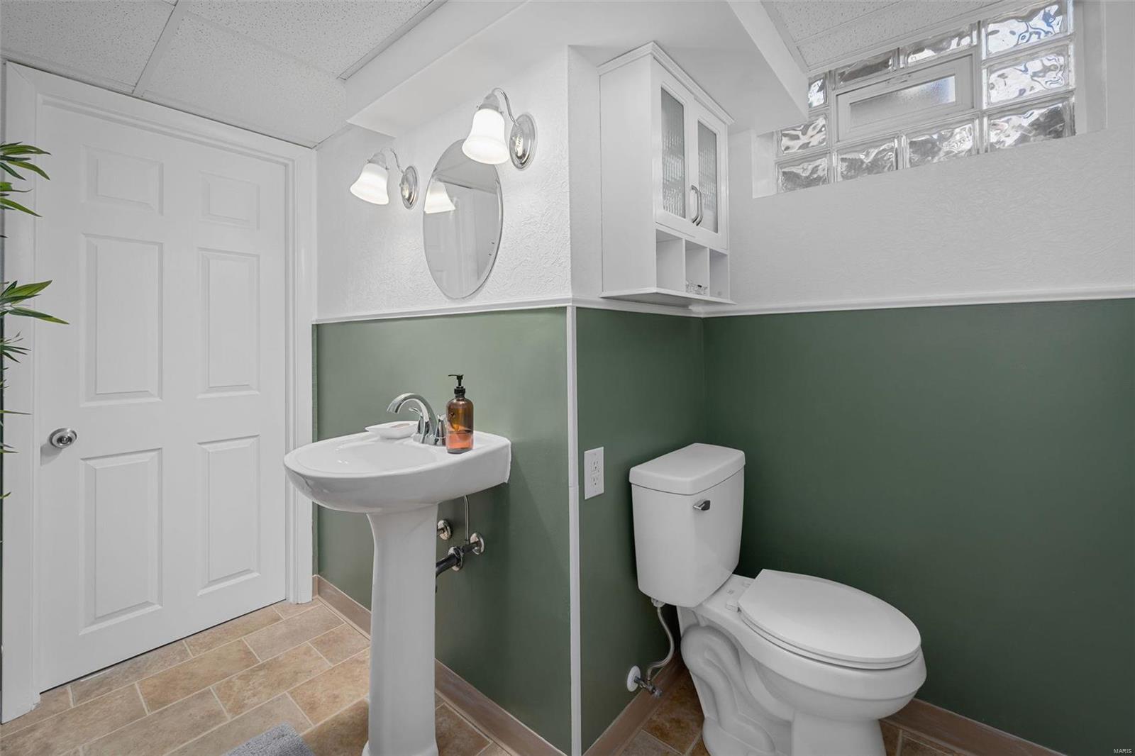 9866 Sappington Road St. Louis, MO 63128 - Photo 24 of 41