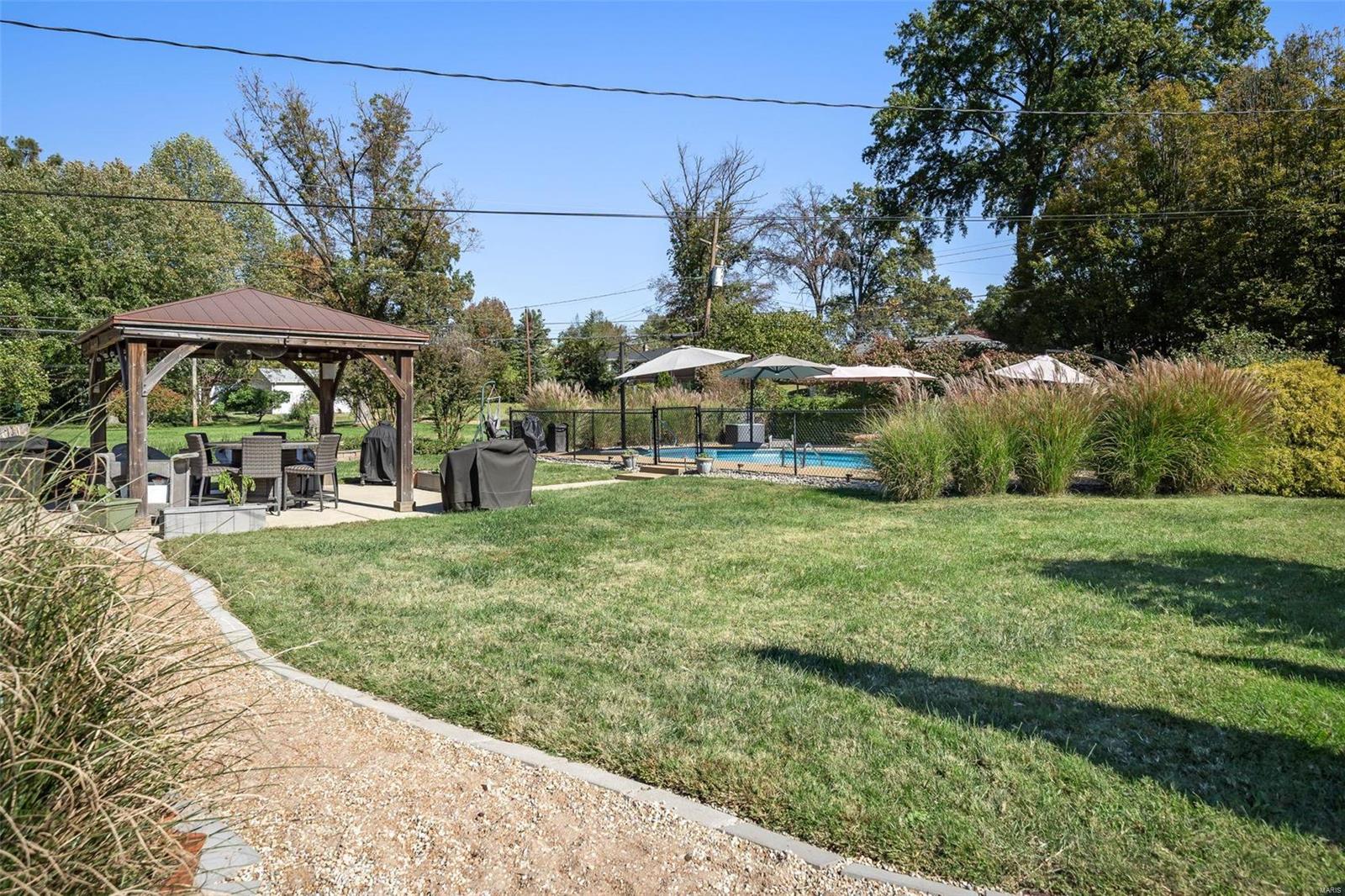 9866 Sappington Road St. Louis, MO 63128 - Photo 29 of 41