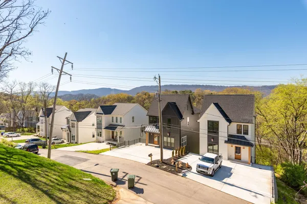 $2,500 | 622 Ladd Avenue, Chattanooga, TN 37405