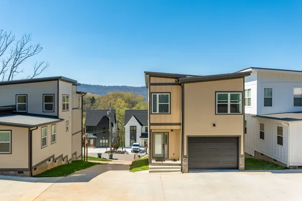 $2,500 | 622 Ladd Avenue, Chattanooga, TN 37405