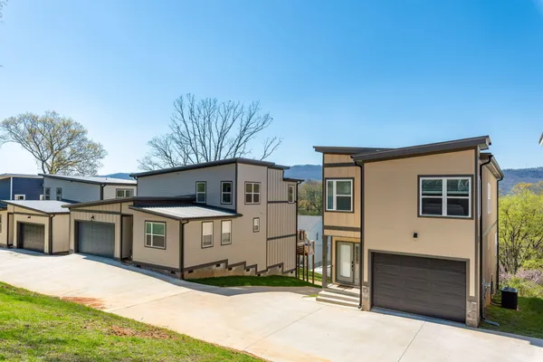 $2,500 | 622 Ladd Avenue, Chattanooga, TN 37405