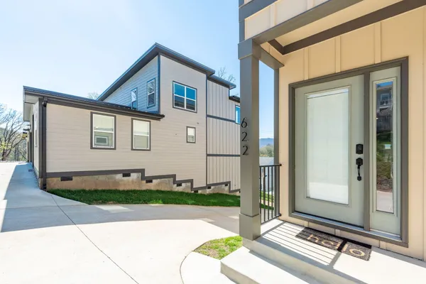 $2,500 | 622 Ladd Avenue, Chattanooga, TN 37405