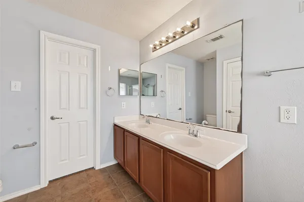 $2,300 | 3216 Victorian Manor Lane, Houston, TX 77047