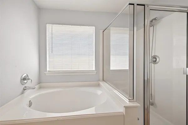 $2,300 | 3216 Victorian Manor Lane, Houston, TX 77047