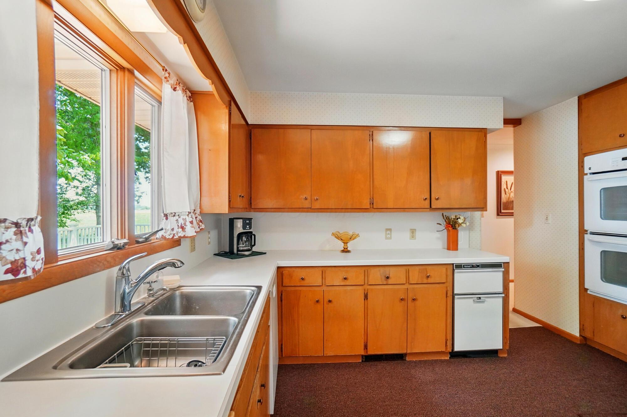 8430 Patterson Road Hilliard, OH 43026 - Photo 25 of 88 Efficiently laid out kitchen