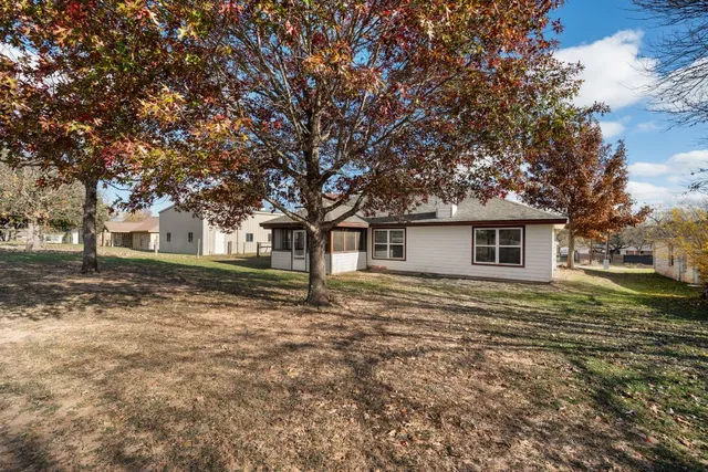 $350,000 | 143 Boulder Drive, Kingsland, TX 78639