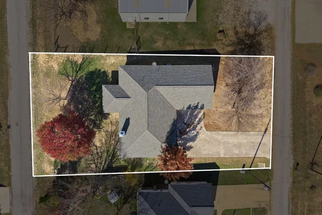 $350,000 | 143 Boulder Drive, Kingsland, TX 78639